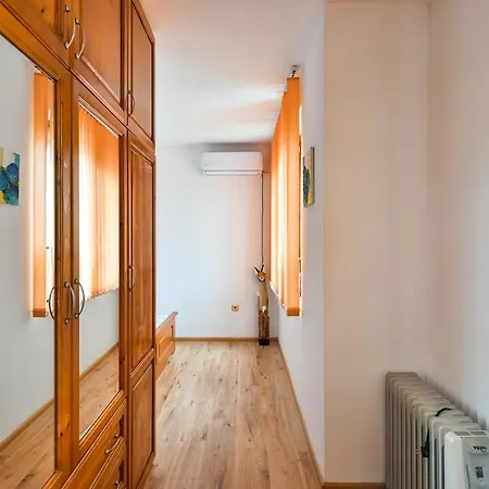 Thermae, Steps From The Sea With Free Parking Lägenhet Varna