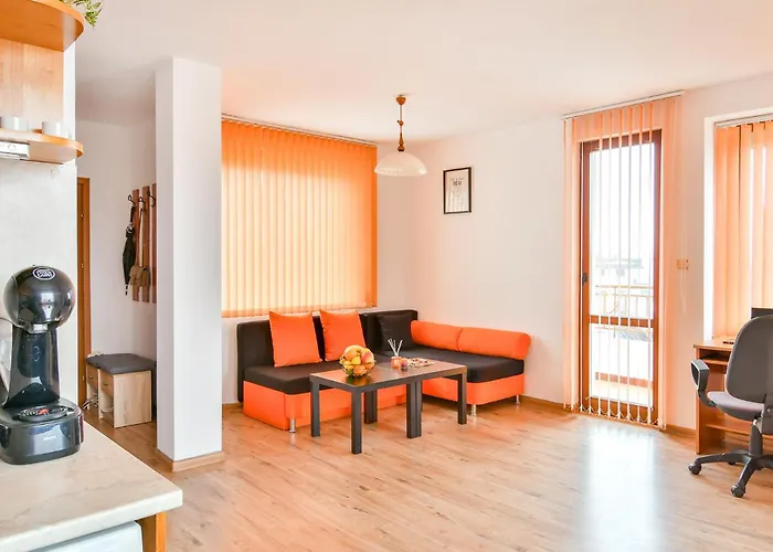 Thermae, Steps From The Sea With Free Parking Апартамент Варна