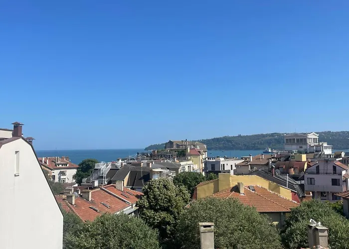 Thermae, Steps From The Sea With Free Parking *